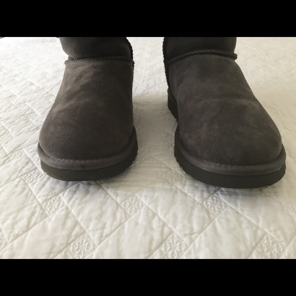 Ugg Bailey Tall Grey Suede Button Boot, Size 7 - image 4